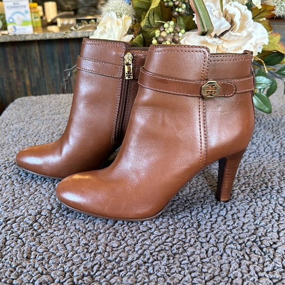 Tory Burch Leather Ankle Boots Sz 8 - Picture 2 of 13